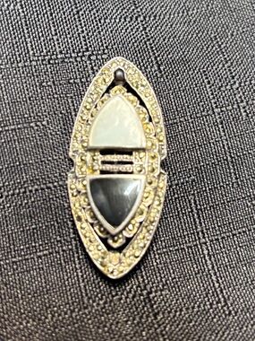 Marcasite brooch pin onyx mop vintage